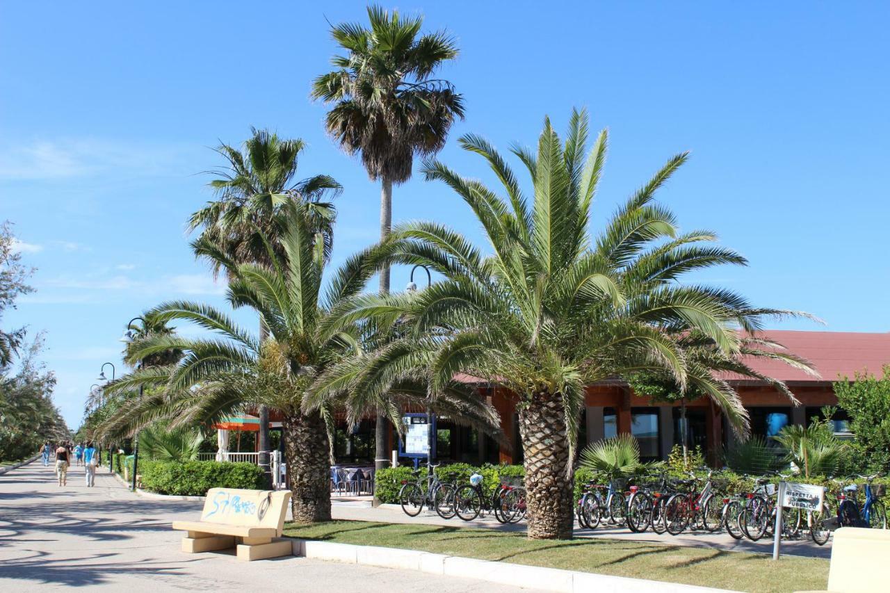 Sulmare Alba Adriatica Panzió Kültér fotó